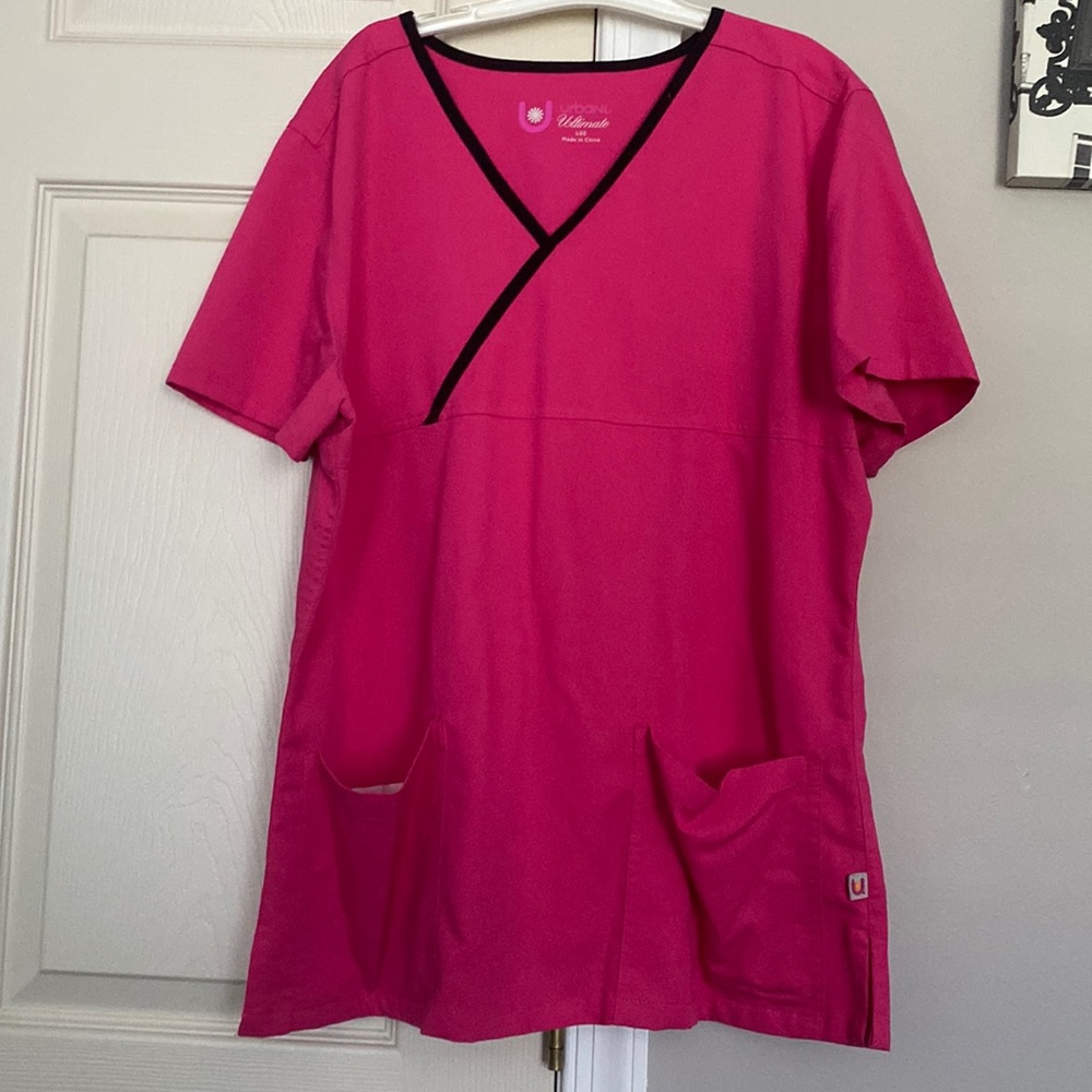 Scrub Top Large Excellent Condition. Super Soft.